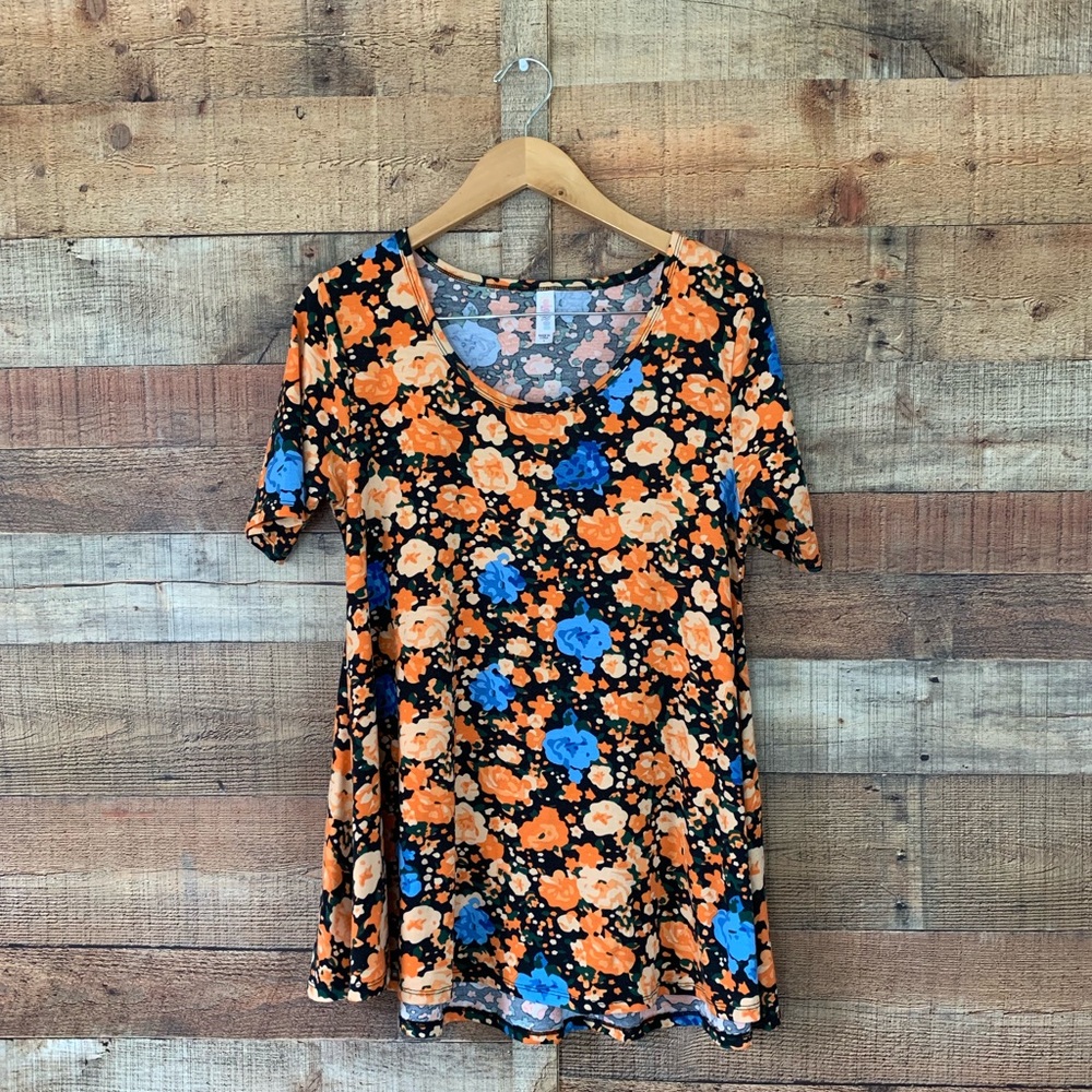 Lularoe floral tee